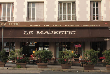 Bar-lounge-restaurant au Puy-en-Velay, Haute-Loire